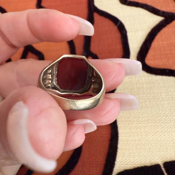 *SOLD* 9k Yellow Gold & Intaglio Carved Carnelian Ring Vintage Sz 8.5-8.75 - Picture 4 of 13